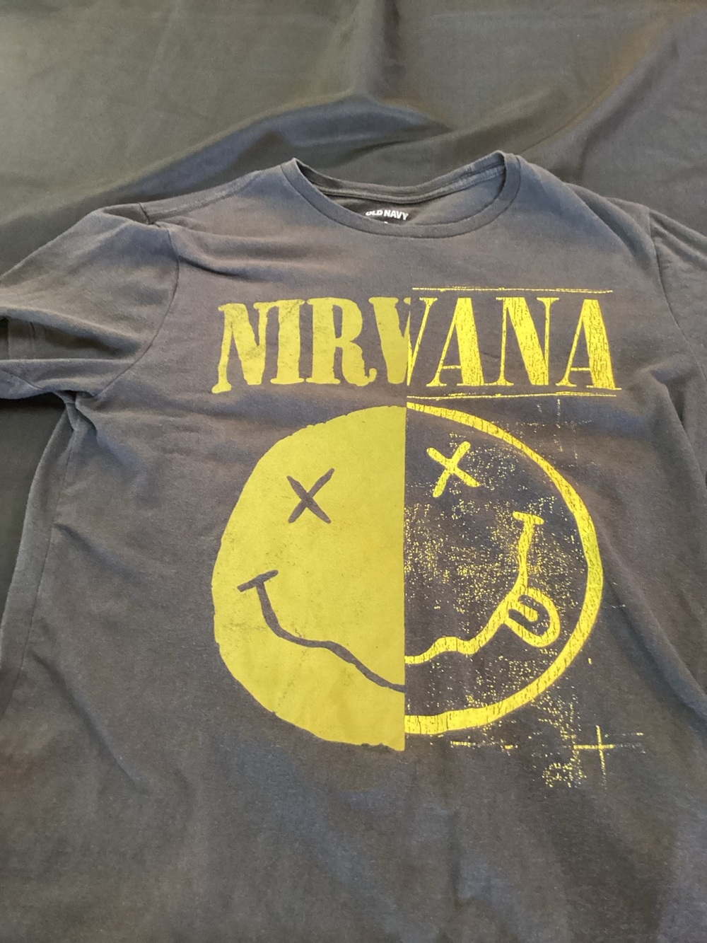 NIRVANA,Officially Licensed Music Band T-shirt,Size Medium